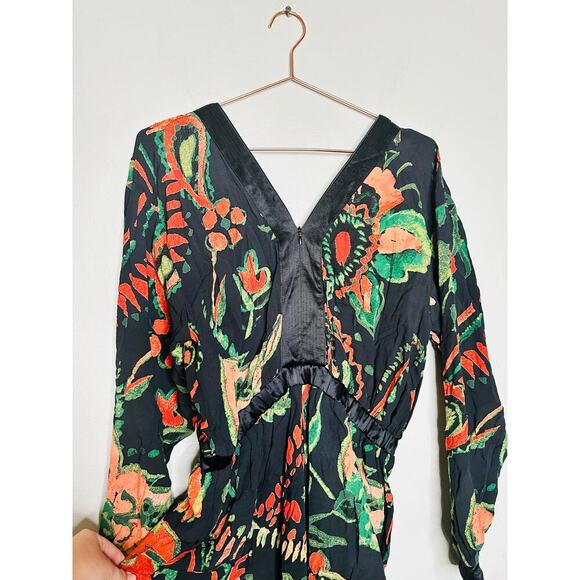 SOMETHING NAVY Multicolor Floral Crepe Long Sleeves Jumpsuit Size Medium - Picture 13 of 13